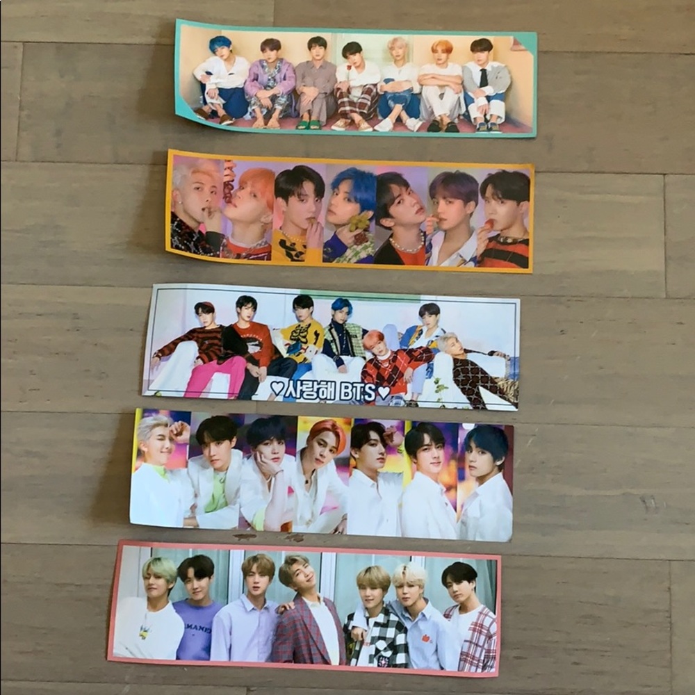 Double sided BTS banners
